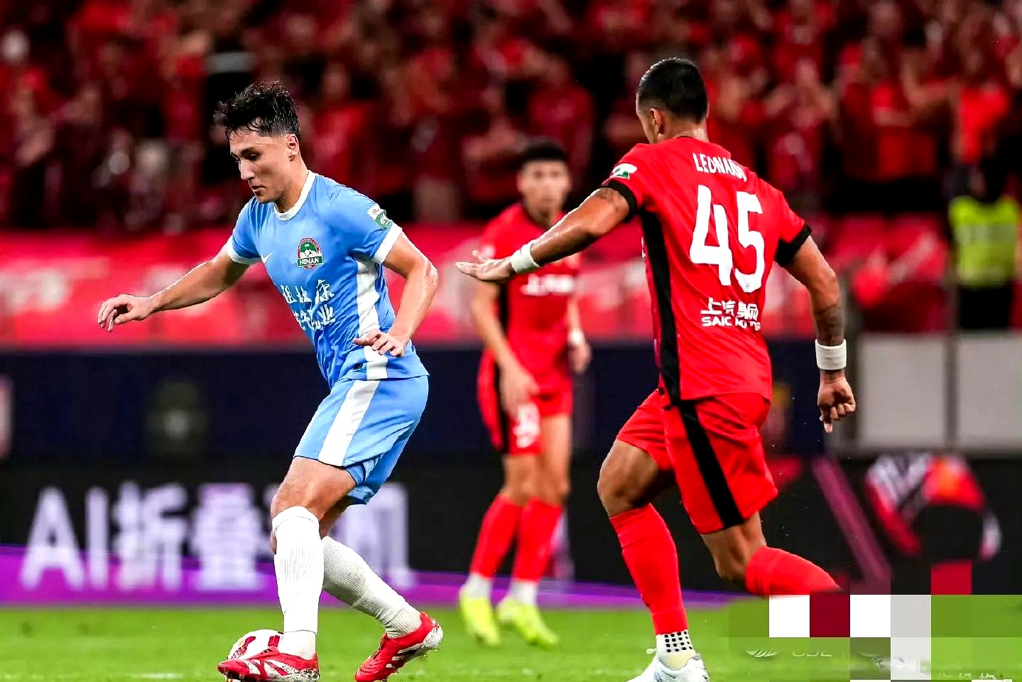 赛后突围战来临,上海海港围绕全明星赛强势反弹,更衣室稳定,团队化学反应显著的简单介绍 赛后突围战来临,上海海港围绕全明星赛强势反弹,更衣室稳定,团队化学反应显著的简单介绍