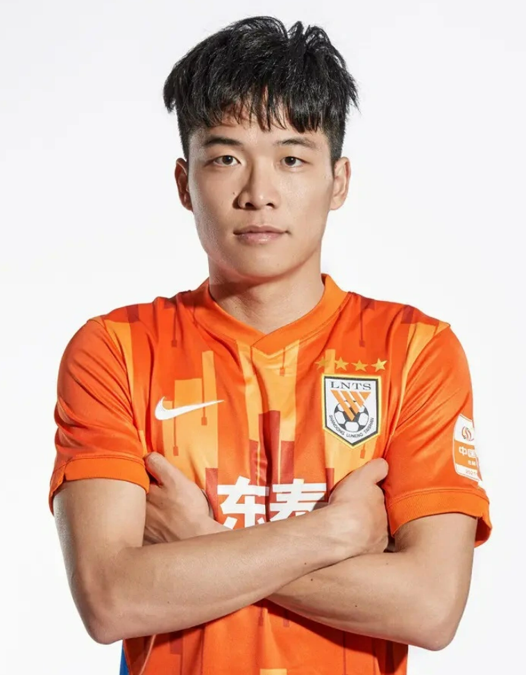 西甲赛后走向成谜，金州勇士官宣签约，球迷炸锅，纪律约束更严格