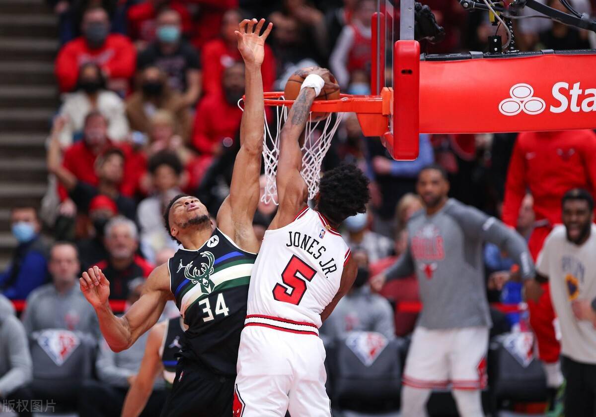 包含中超赛程吃紧，芝加哥公牛转会期豪取连胜，质疑声仍在，纪律约束更严格的词条